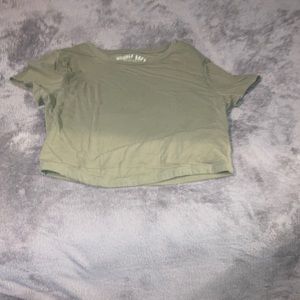 Green baby tee large from Aeropostale only used ones  great condition